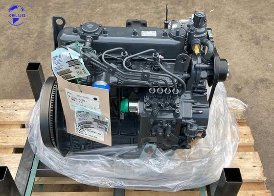Nowy oryginalny silnik wysokoprężny Kubota V1505 18.2kw/2300 obr./min 3 cylindry